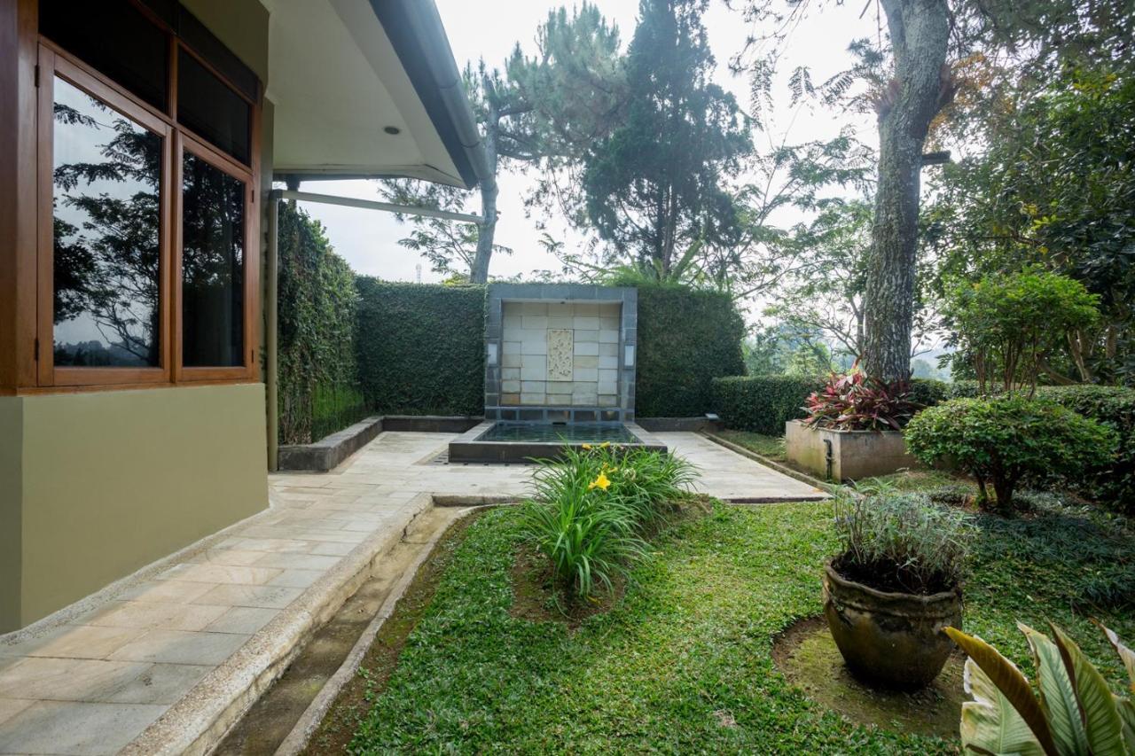 Gracia Spa Resort Hotel Ciater Exterior photo