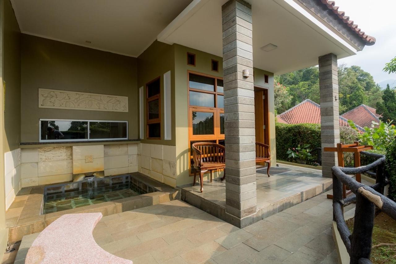 Gracia Spa Resort Hotel Ciater Exterior photo